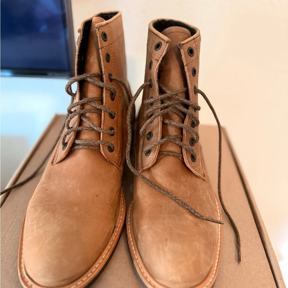 NEW in box! Nisolo All Weather Leather Men's Andres Boots size 9